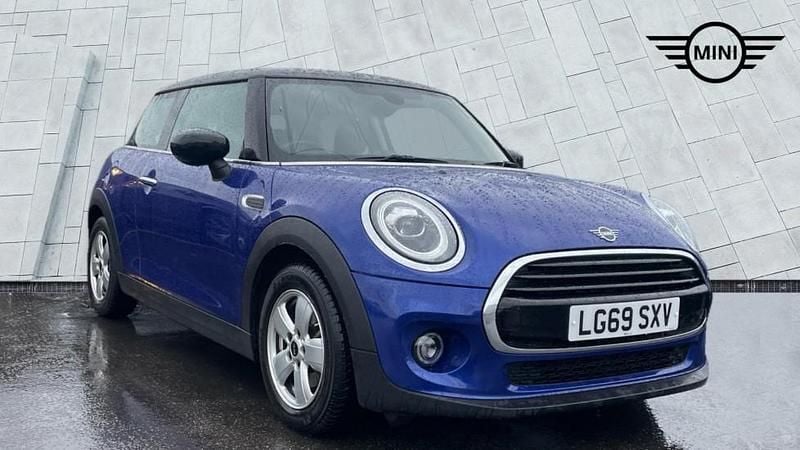 Blue Used 2019 Mini Cooper Classic Hatchback | £14,995 (A bit pricey) - Image 1/4