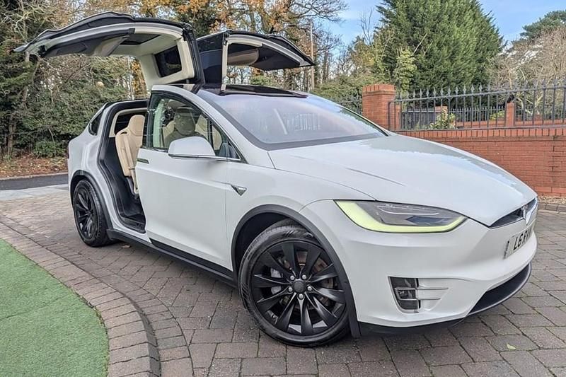 Used 2017 Tesla Model X SUV | £20,970 - Image 1/1