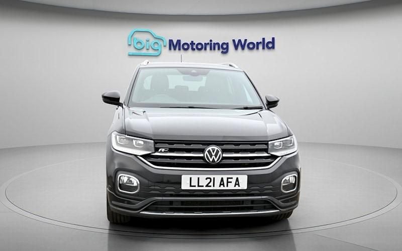 Used VW T-Cross R-line 110 HP (80 kW) 2024 SUV