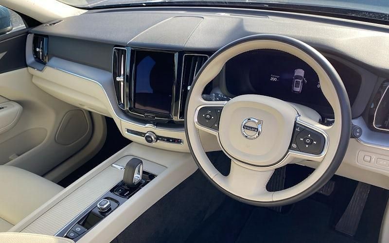 Used Volvo XC60 Inscription 340 HP (250 kW) 2021 SUV