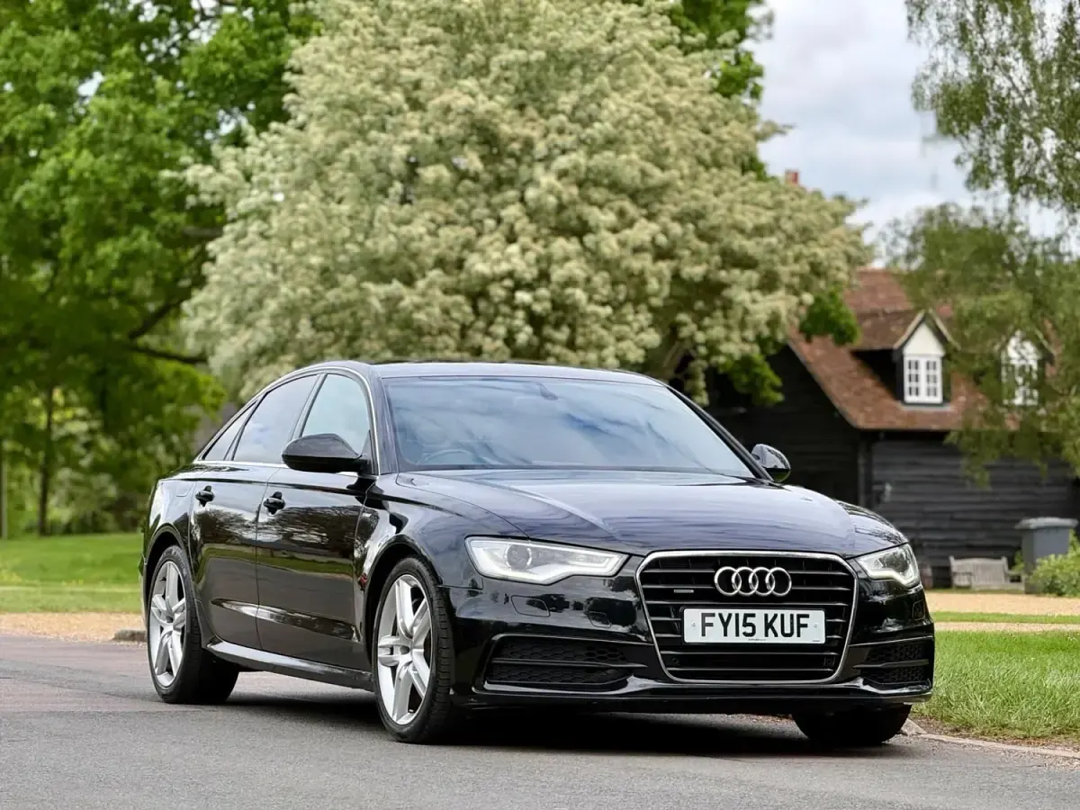 Usado Audi A6 S-Line 313 HP (230 kW) 2015 Preto Sedan