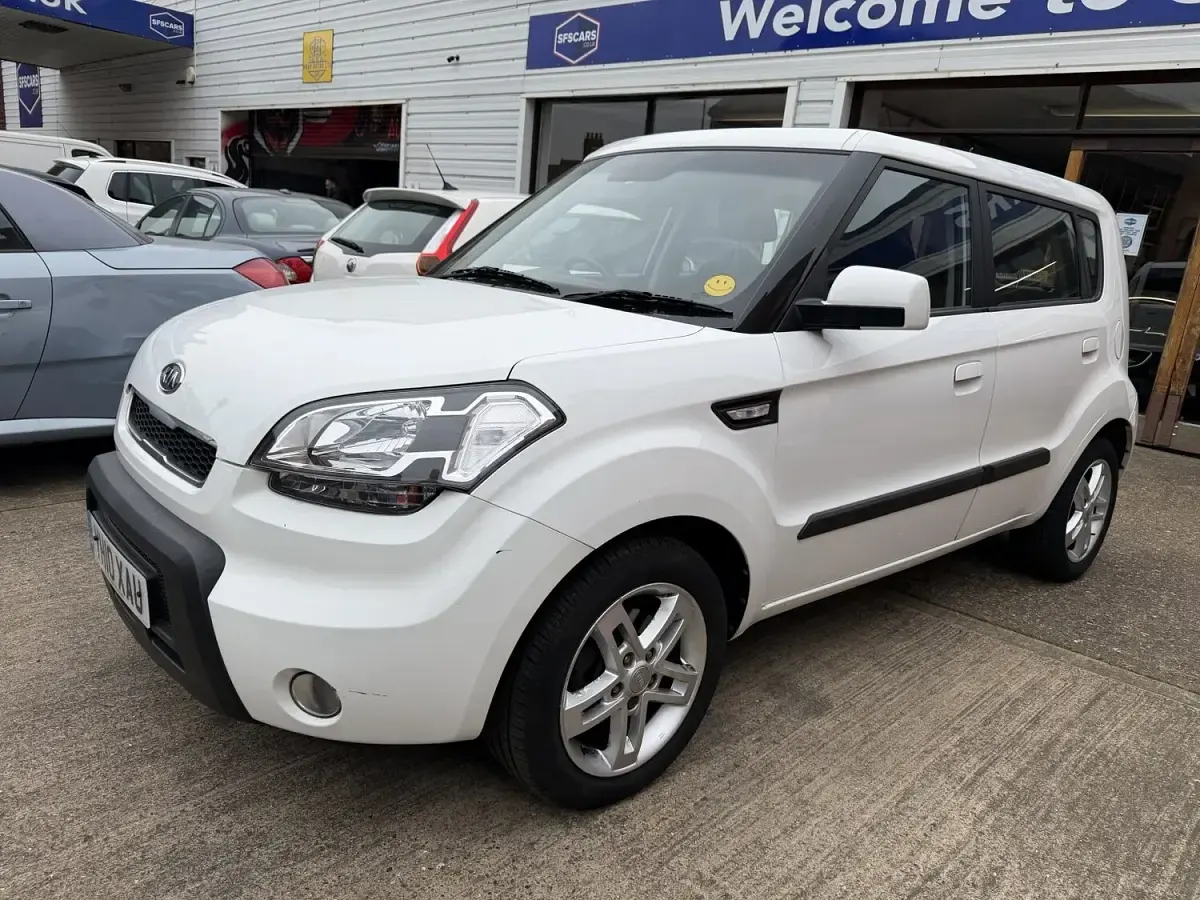 Used Kia Soul 126 HP (92 kW) 2010 White SUV