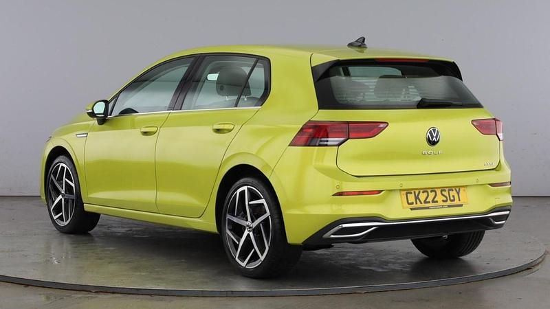 Used VW Golf VIII Style 150 HP (110 kW) 2022 Yellow Hatchback
