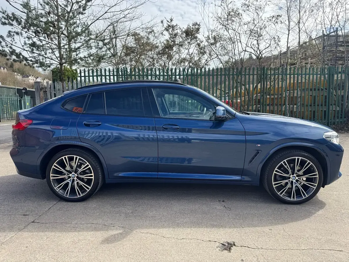 Used BMW X4 M Sport 190 HP (139 kW) 2018 Blue SUV