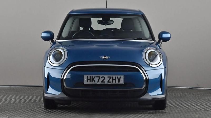 Used Mini Cooper Classic 136 HP (100 kW) 2023 Blue Hatchback
