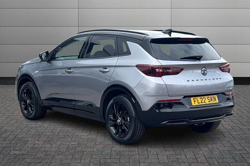 Used Vauxhall Grandland X SRi 129 HP (94 kW) 2022 Grey SUV