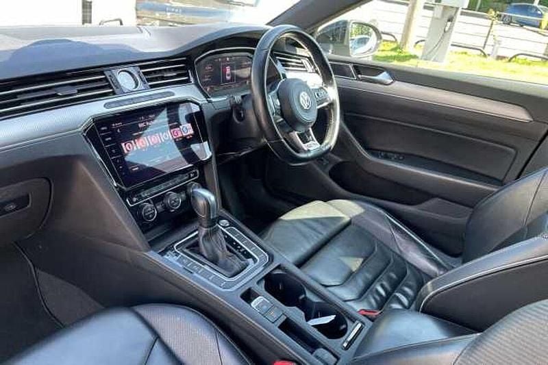 Usado VW Arteon R-line Edition 190 HP (139 kW) 2020 Cinzento Citadino