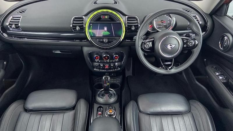 Used Mini Cooper S Clubman Exclusive 189 HP (139 kW) 2020 Red Estate