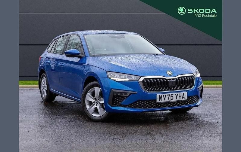 Race blue metallic Used 2025 Skoda Scala SE Hatchback | £19,995 (Expensive) - Image 1/4
