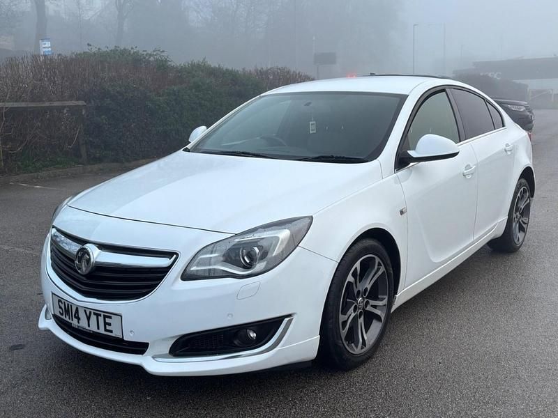 White Used 2014 Vauxhall Insignia Edition Hatchback | £3,995 (Good price) - Image 1/4