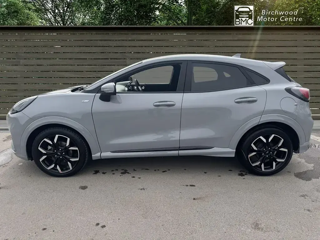 Second-hand Ford Puma ST-Line X 125 CP (91 kW) 2024 Gri SUV