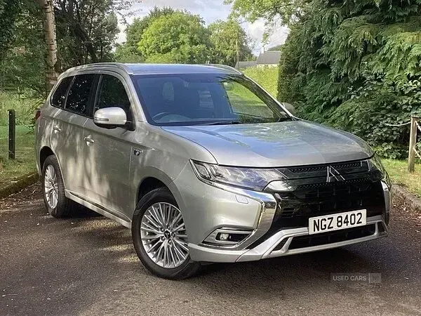 Used Mitsubishi Outlander P-HEV 2019 Silver Estate