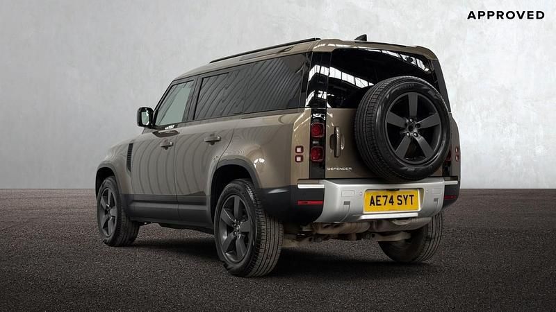 Usado Land Rover Defender HSE 2024 Castanho SUV