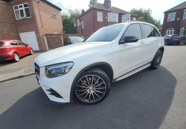 Used Mercedes GLC220 AMG Line Premium 170 HP (125 kW) 2016 White SUV