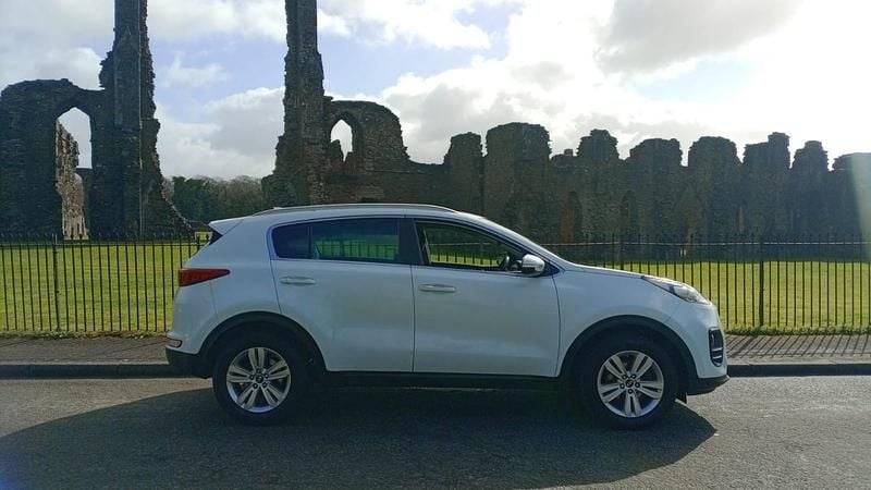 Used Kia Sportage 2017 White SUV