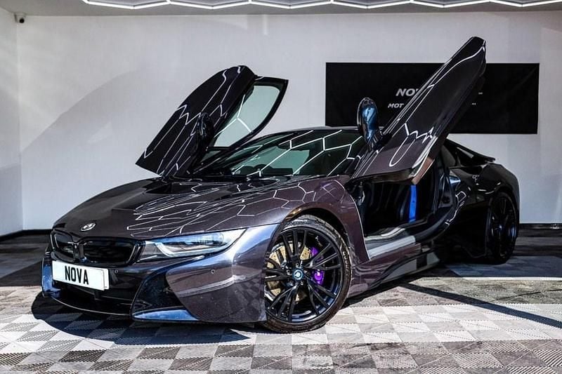 Used BMW i8 Comfort Edition 362 HP (266 kW) 2017 Multicolour Coupe