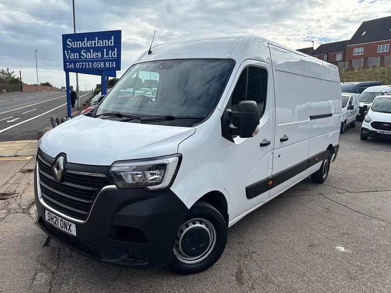 White Used 2021 Renault Master Business Van | £9,995 (Good price) - Image 1/4