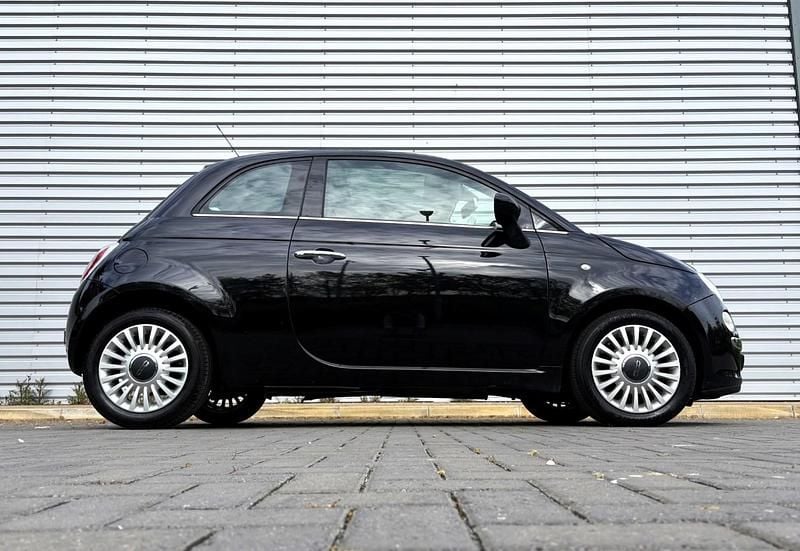 Usado Fiat 500 Lounge 85 HP (62 kW) 2011 Preto Citadino