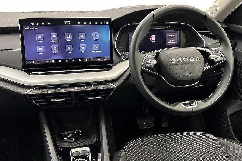 Used Skoda Octavia SE Technology 150 HP (110 kW) 2025 Brilliant silver metallic Estate