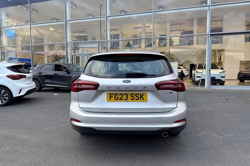 Used Ford Focus Titanium 155 HP (114 kW) 2023 Silver Estate