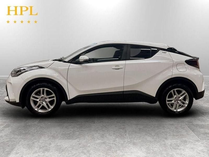 Used Toyota C-HR 122 HP (89 kW) 2023 White SUV