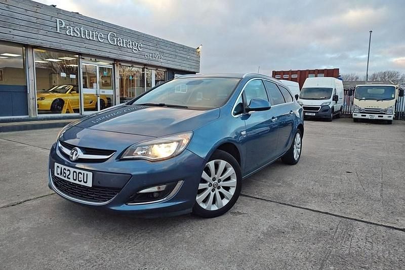 Blue Used 2013 Vauxhall Astra Estate | £1,290 (Super price) - Image 1/1