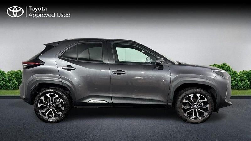 Used Toyota Yaris Hybrid Design 116 HP (85 kW) 2025 Grey Hatchback