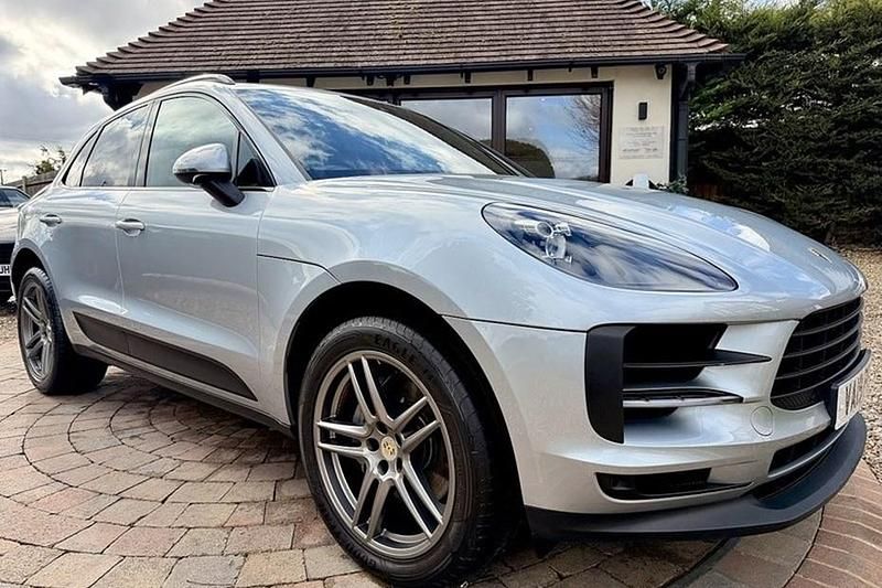 Used Porsche Macan 354 HP (260 kW) 2019 Silver SUV