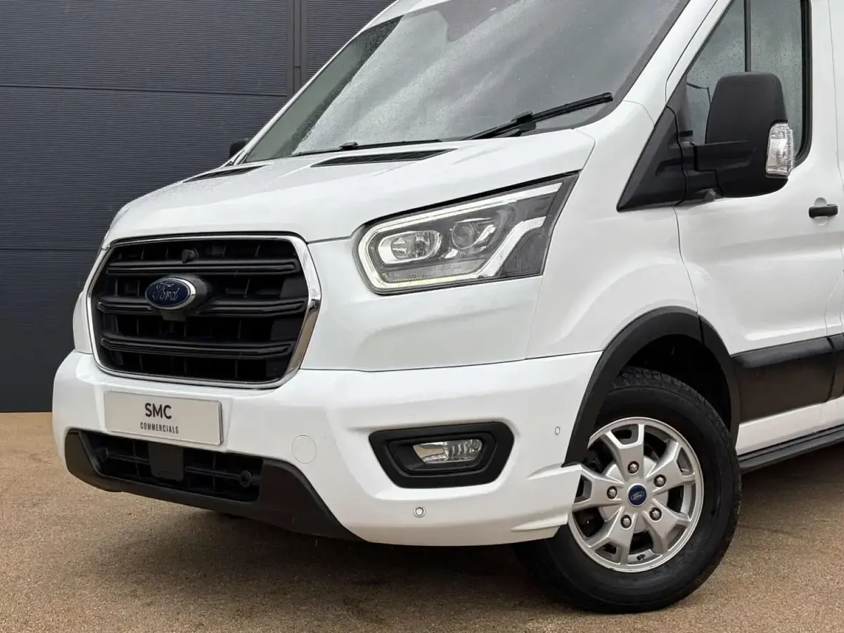 Second-hand Ford Transit Limited 130 CP (95 kW) 2021 Alb Van