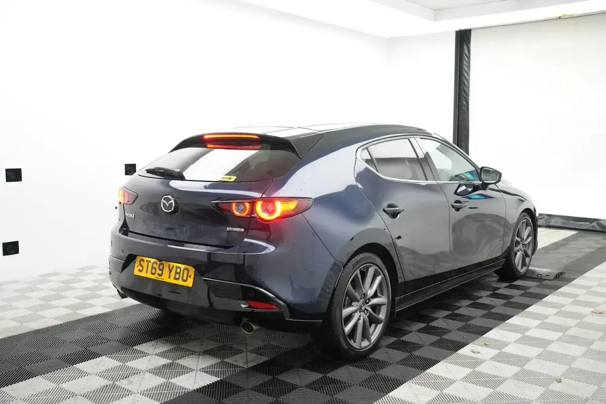 Used Mazda 3 Inclusive 122 HP (89 kW) 2019 Blue Hatchback