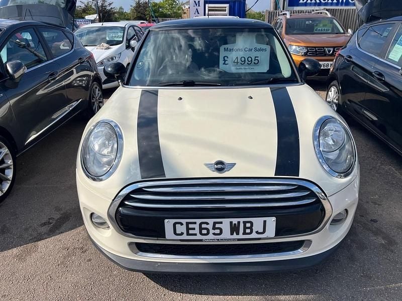Begagnad Mini Cooper Hatch 2015 Vit Halvkombi
