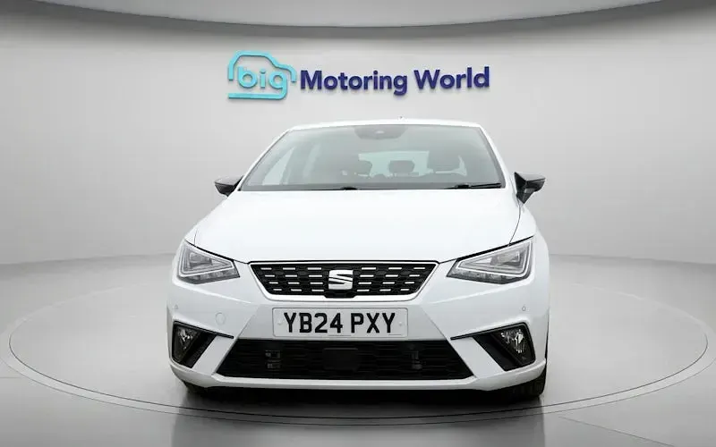 Used Seat Ibiza XCELLENCE Lux 116 HP (85 kW) 2024 White Hatchback
