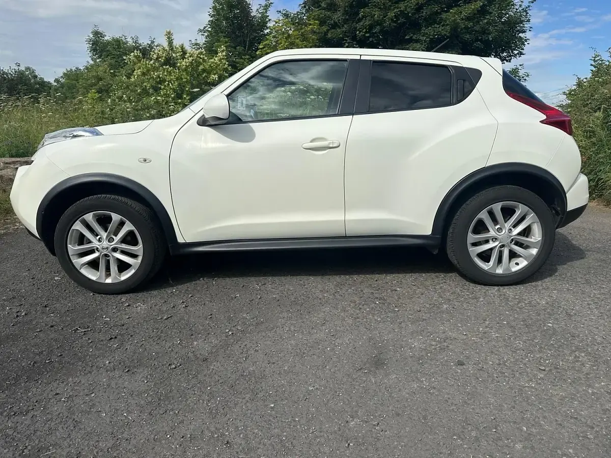 Used Nissan Juke Acenta 117 HP (86 kW) 2013 White SUV
