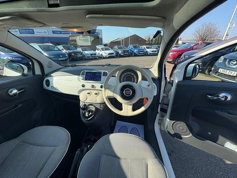 Used Fiat 500 Lounge 69 HP (50 kW) 2015 Bossa nova white Hatchback