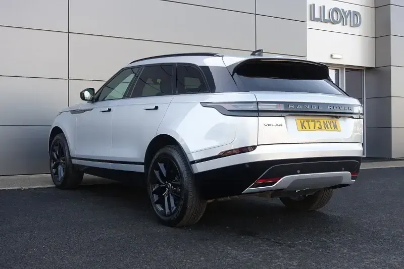 Używany Land Rover Range Rover Velar SE Dynamic 204 KM (150 kW) 2023 Srebrny SUV