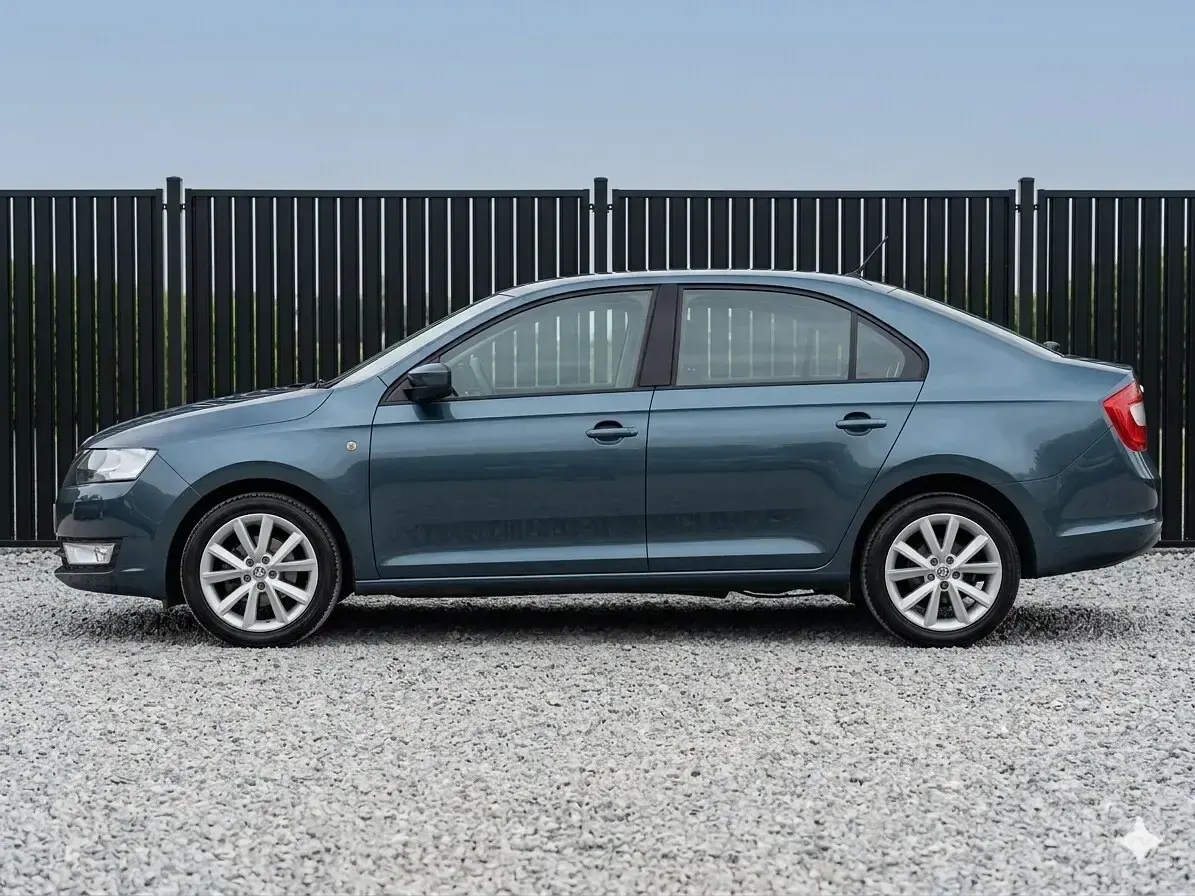 Used Skoda Rapid SE 90 HP (66 kW) 2014 Grey Hatchback