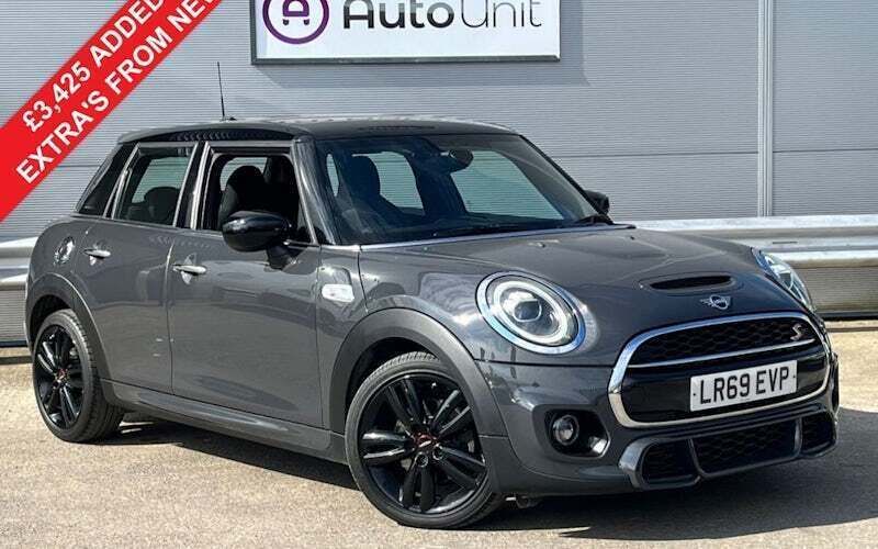 Grey Used 2019 Mini Cooper S Hatch Hatchback | £15,290 (Fair price) - Image 1/4