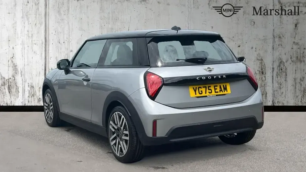 Used Mini Cooper Classic 114 kW (156 HP) 2025 Melting silver iii Hatchback
