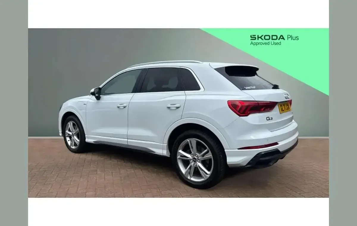 Begagnad Audi Q3 S-Line 245 HK (180 kW) 2021 Vit SUV