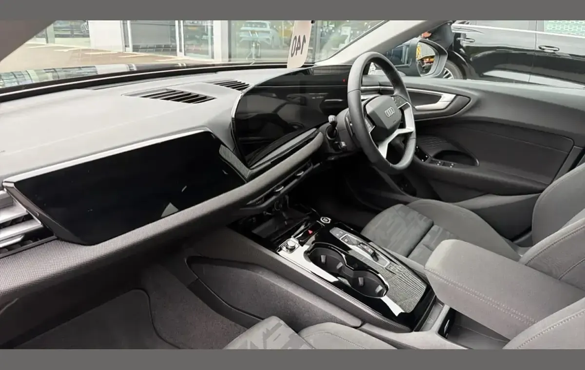 Used Audi A5 Advanced 295 HP (216 kW) 2025 Blue Estate