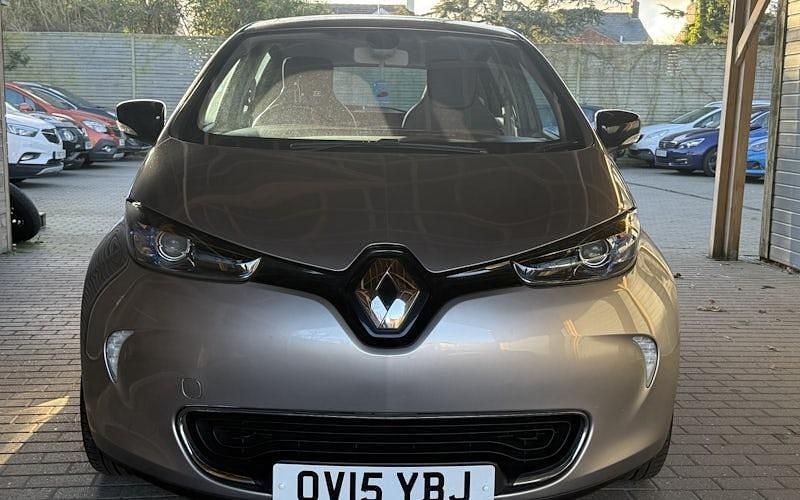 Used Renault Zoe Dynamique 64 kW (88 HP) 2015 Grey Hatchback