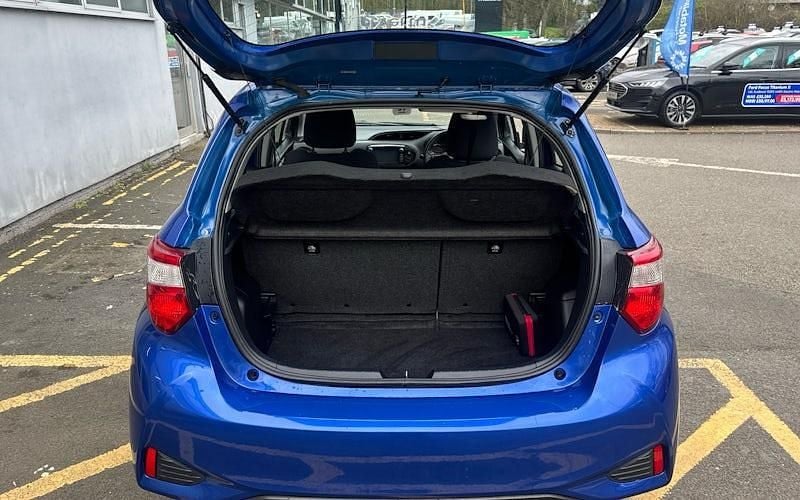 Used Toyota Yaris Hybrid 101 HP (74 kW) 2020 Hatchback