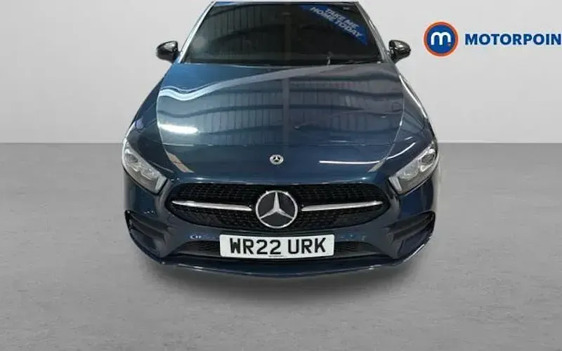 Used Mercedes A180 Executive 136 HP (100 kW) 2022 Blue Hatchback