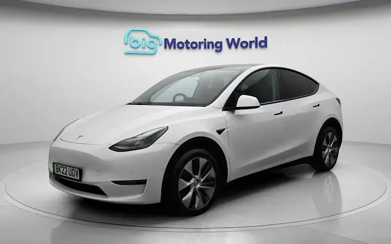 Used Tesla Model Y Long Range AWD 286 kW (389 HP) 2025 SUV