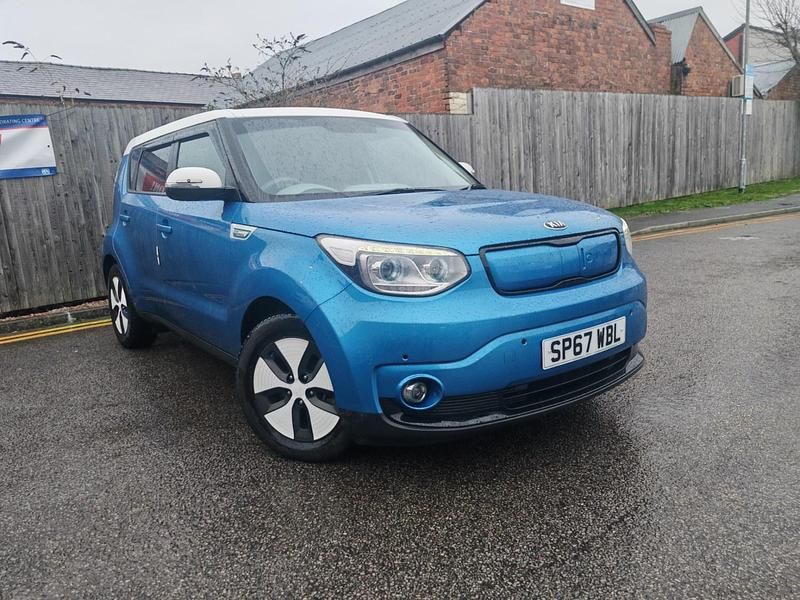 Used Kia Soul 80 kW (110 HP) 2017 Blue SUV