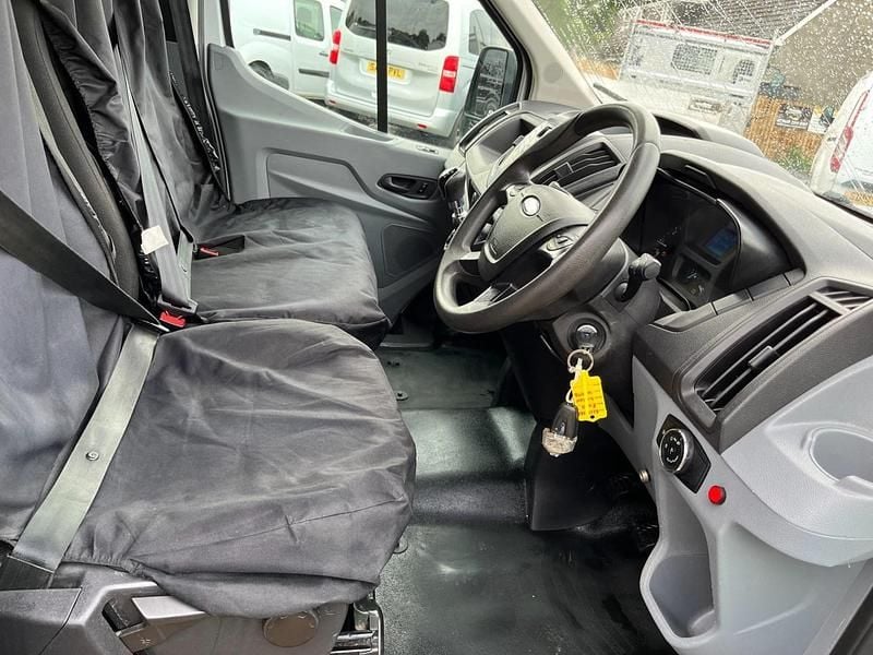 Used Ford Transit 125 HP (91 kW) 2016 White Cabriolet