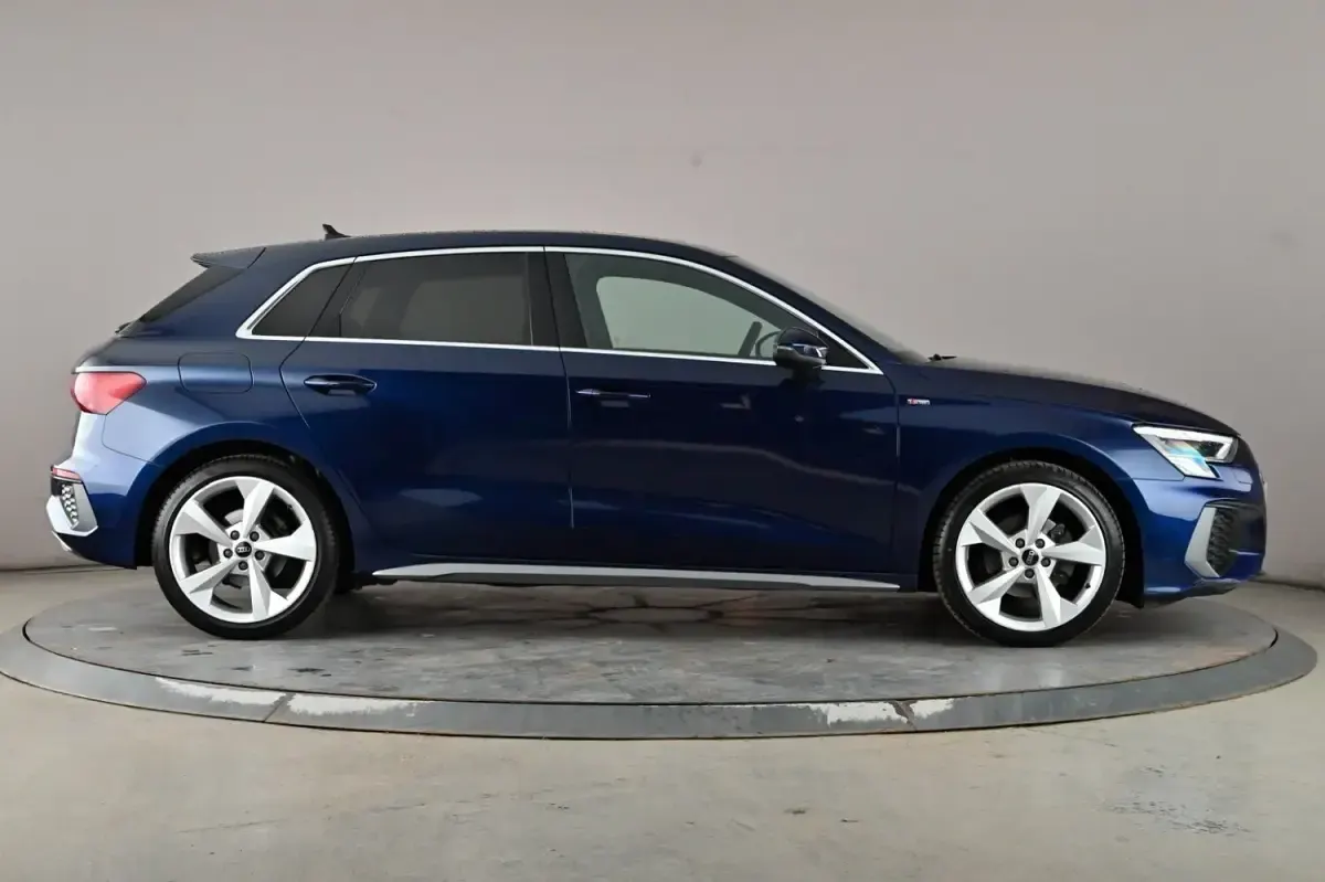 Used Audi A3 Sportback S-Line 110 HP (80 kW) 2024 Blue Hatchback