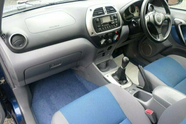 Used 2002 Toyota RAV4 SUV | £2,275 (Super price) - Image 1/4