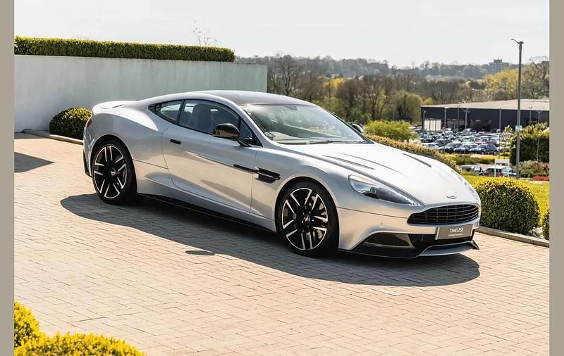 Used Aston Martin Vanquish 568 HP (417 kW) 2016 Silver Coupe