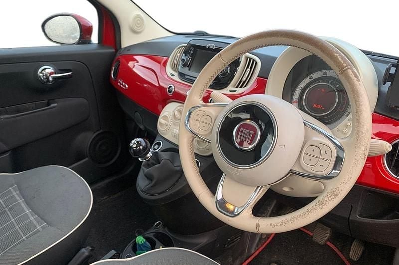 Used Fiat 500 Lounge 69 HP (50 kW) 2018 Red Hatchback